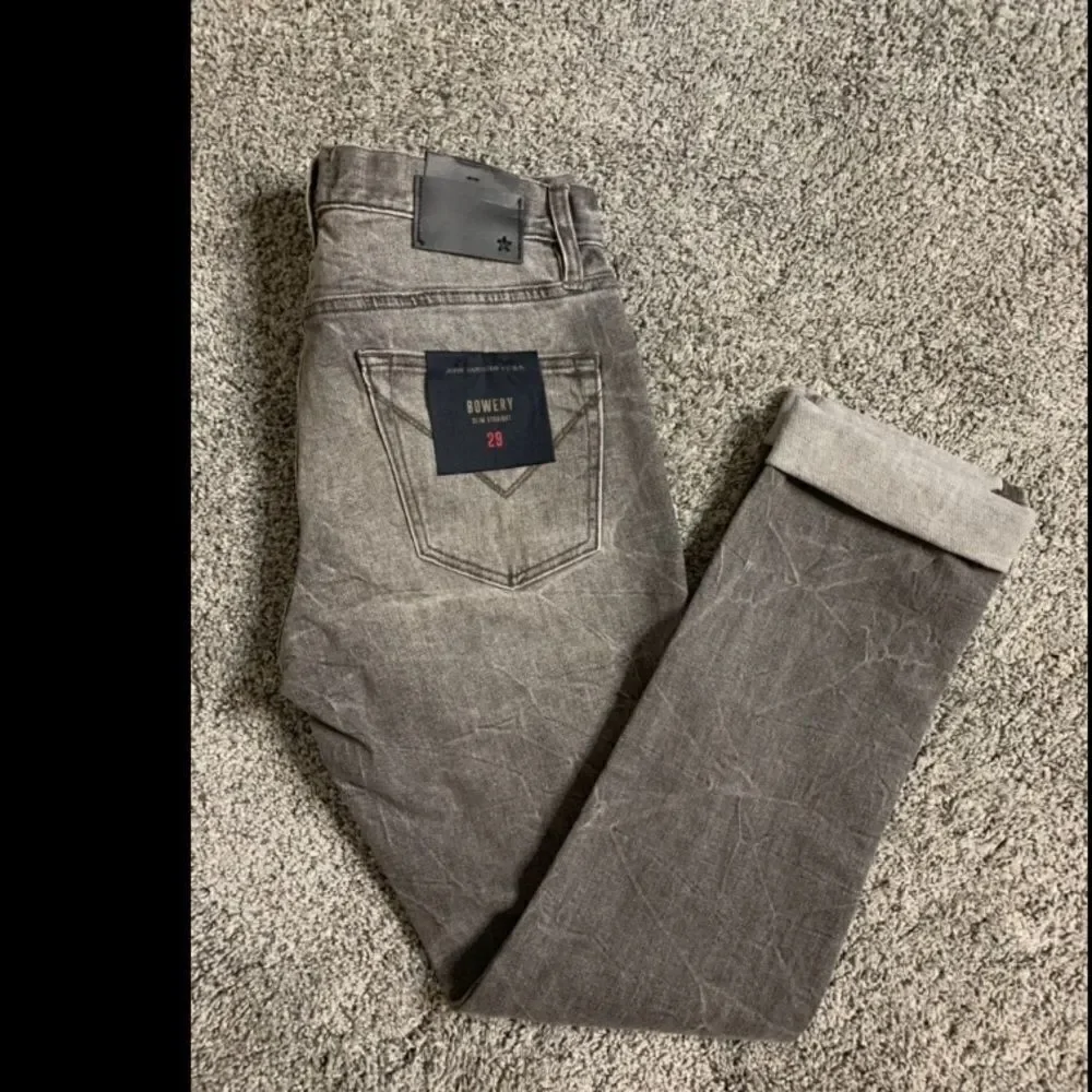NWT John Varvatos Bowery slim strait jeans. 29 - Picture 4 of 7